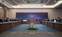 Türkiye'nin ev sahipliğinde üçlü toplantı