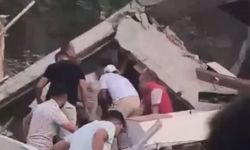 Balıkesir'deki deprem nedeniyle bazı binalar yıkıldı
