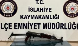 Gaziantep'te ruhsatsız kalaşnikof ele geçirildi