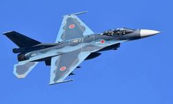 Japonya'da savaş uçağı düştü