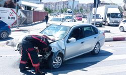 Malatya'da 2 otomobil çarpıştı: 2 yaralı