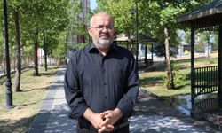 Medya Eleştirmeni Karakaş: Müslümanlar sosyal medyada sorumlu davranmalı