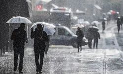 Meteorolojiden bazı bölgeler için sağanak yağmur ve kuvvetli fırtına uyarısı