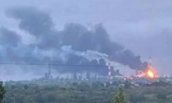 Ukrayna'dan Rus petrol rafinerisine saldırı