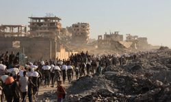 UNRWA: Gazze'de insanlar ailelerine yiyecek almaya çalışırken saldırıya uğruyor 