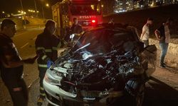 Batman’da bariyerlere çarpan otomobilde 1'i ağır, 2 yaralı