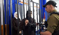 İşgal zindanlarında 51 Filistinli kadın esir bulunuyor