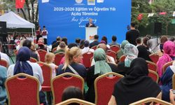 İstanbul'da 3 milyon öğrenci için ilk ders zili çaldı