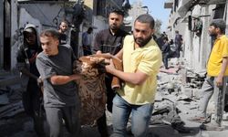 Siyonist rejim Gazze'yi yoğun şekilde bombalıyor: Çok sayıda şehit ve yaralı