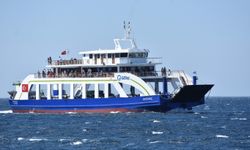 Bozcaada ve Gökçeada hatlarında bazı feribot seferleri iptal edildi