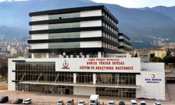 Bursa’da 9 yaşındaki çocuk demir kapının altında kaldı