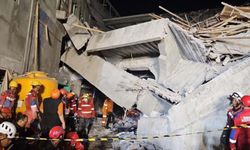 Endonezya'da okul binasının çökmesi sonucu ölü sayısı 60'a yükseldi