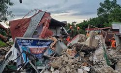 Filipinler'deki 6,9 büyüklüğündeki depremde ölü sayısı 72'ye yükseldi