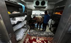 Gazze'de katliam: Aralarında yardım bekleyenlerin de olduğu 65 şehit