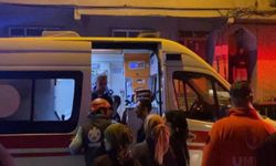 İstanbul'da 5 katlı binada yangın: 15 kişi dumandan etkilendi