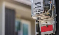 Karlıova’da yaklaşık 50 hane elektrik aboneliği için aylardır bekliyor
