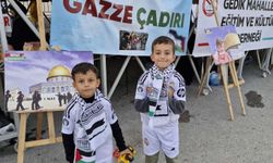 Mahalle sakinlerinden Gazzeli çocuklara anlamlı destek