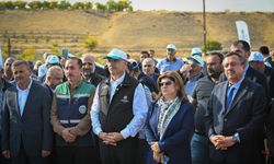 Malatya'da üreticiler Büyükşehir Belediyesi'nin desteği ile kapalı sulama sistemine geçti