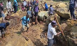Papua Yeni Gine'de  heyelan 21 ölü