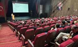 Sağlık hizmetlerinde kaliteyi artırmaya yönelik dermatoloji eğitimi