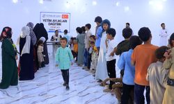 Yetimler Vakfı, Yemen'de yetimlere ekim ayı aylıklarını ulaştırdı