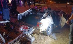 Batman'da otomobil tıra çarptı: 2 çocuk hayatını kaybetti, baba ağır yaralı