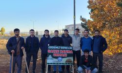 Bingöl Üniversitesi öğrencileri, Filistin için oluşturdukları hatıra ormanındaki fidanların bakımını yaptı