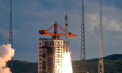 Çin uzaya üç yeni test uydusu gönderdi