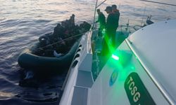 Ege Denizi açıklarında 29 düzensiz göçmen yakalandı