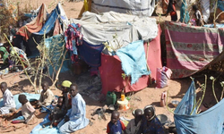 Faşir'den kaçan siviller insanlık dramı yaşıyor: Darfur'daki ortak güçler orduyla birlikte savaşacak