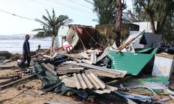 Filipinler'de 188 kişinin ölümüne neden olan tayfun Vietnam'a ulaştı: 5 ölü