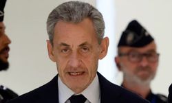 Fransa'nın en yüksek mahkemesi eski Cumhurbaşkanı Sarkozy'nin suçlu kararını onadı