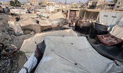 Gazze Sivil Savunması: Soğuk ve yağış, çadırlarda yaşayan on binlerce kişi için ciddi tehlike oluşturuyor