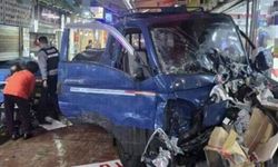 Güney Kore'de minibüs yayaların arasına daldı: 2 ölü, 18 yaralı