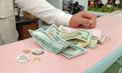 Harçlıklarını Gazze ve Sudan için bağışladı