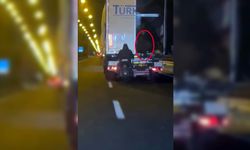 Hareket halindeki araçtan koyun çalan hırsızlar kameralara yakalandı