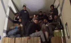 Hatay’da tırda 16 düzensiz göçmen yakalandı: 2 şüpheli tutuklandı