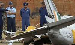 Hindistan'da askeri eğitim uçağı düştü