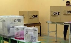 Honduras'ta devlet başkanı seçimi için halk sandık başında