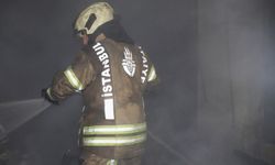 İstanbul’da bodrum katında çıkan yangında 4 kişi mahsur kaldı