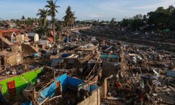 Kalmaegi Tayfunu, Vietnam'a ulaşarak büyük hasara yol açtı