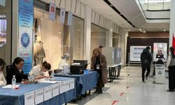 Kırgızistan'da erken parlamento seçimleri yapılıyor