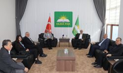 Liberal Parti Genel Başkanı Gülabi'den HÜDA PAR Genel Başkanı Yapıcıoğlu'na ziyaret