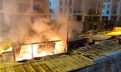 Malatya'da korkutan yangın: İşyeri küle döndü