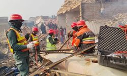 Pakistan'da fabrikada patlama: 15 ölü