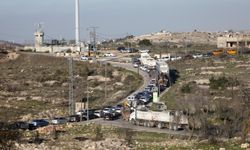 Ramallah girişinde kısıtlama: Siyonist rejim Atara kapısını kapattı