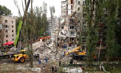 Rusya'dan Kiev'e "büyük çaplı" saldırı: Şehir genelinde patlamalar ve yangınlar