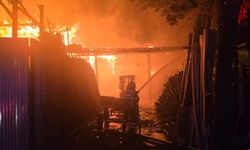 Şanlıurfa’da iş yeri yangını kontrol altına alındı