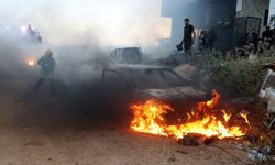 Siyonist çeteler Filistinlilerin evlerini ateşe verdi