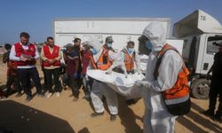 Siyonist rejim Gazzeli 15 şehidin naaşını teslim etti